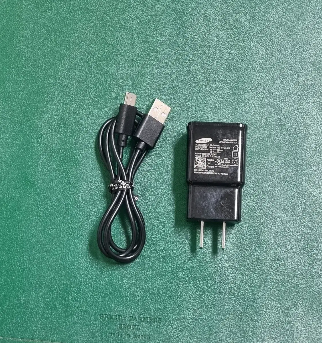 어댑티브 고속 USB to C타입 충전기 EPTA20JBE 전원 어댑터